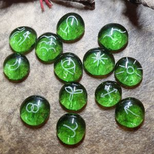 Green Crystal – Wicca 13