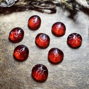 Red Crystal – Wicca 8
