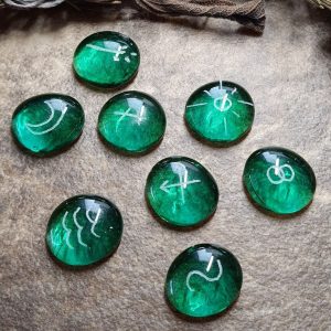 Emerald Crystal – Wicca 8
